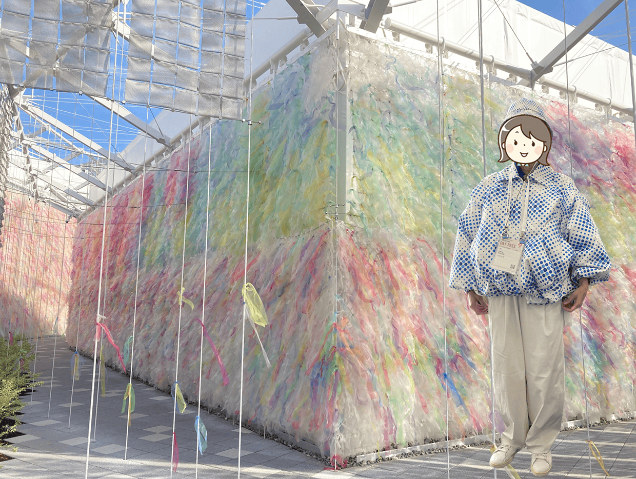 パビリオンの制服も未来感があってかわいい